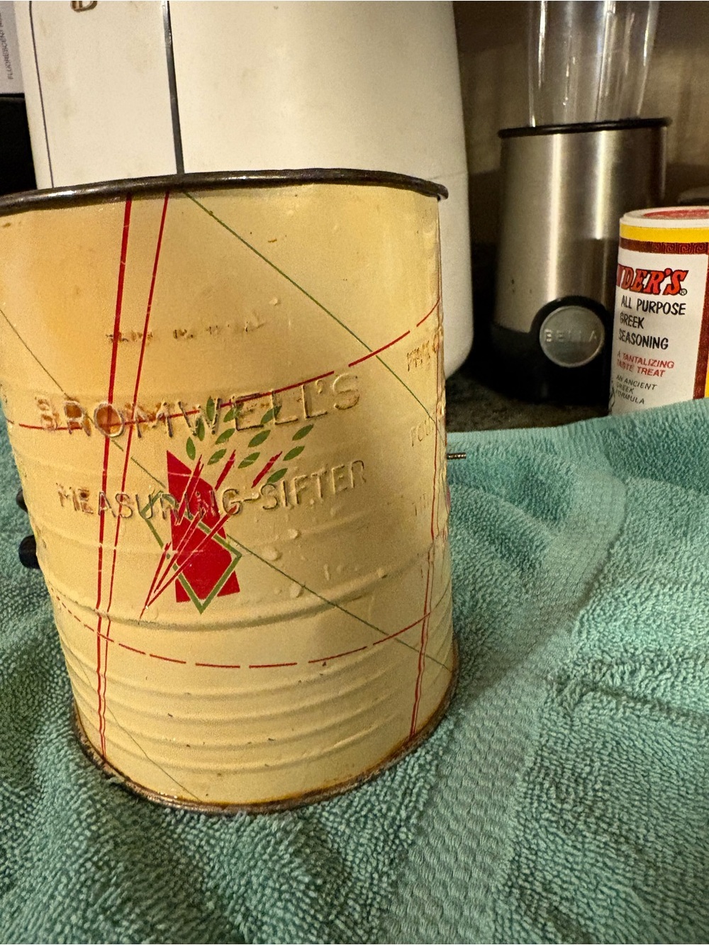 Vintage Yellow Brown Measuring Sifter - Unbranded